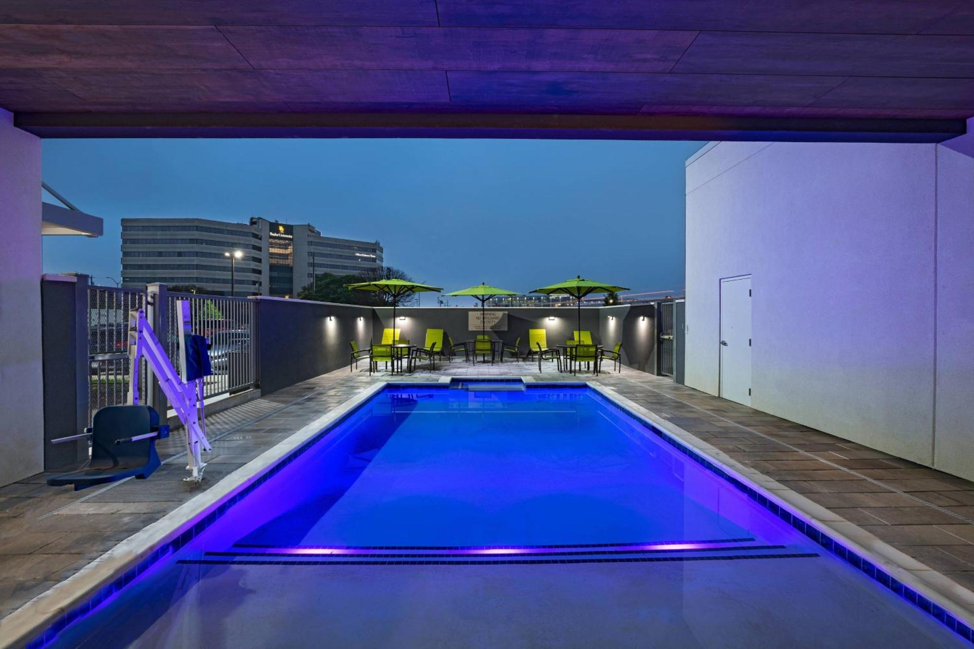 Springhill Suites Waco Esterno foto